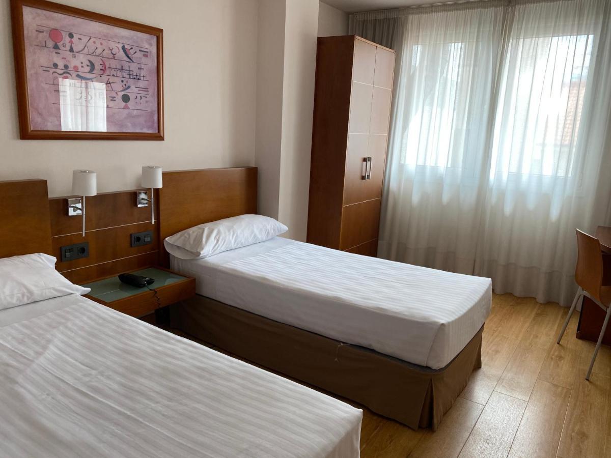 Duerming Longoria Plaza Hotel 奥维耶多 外观 照片