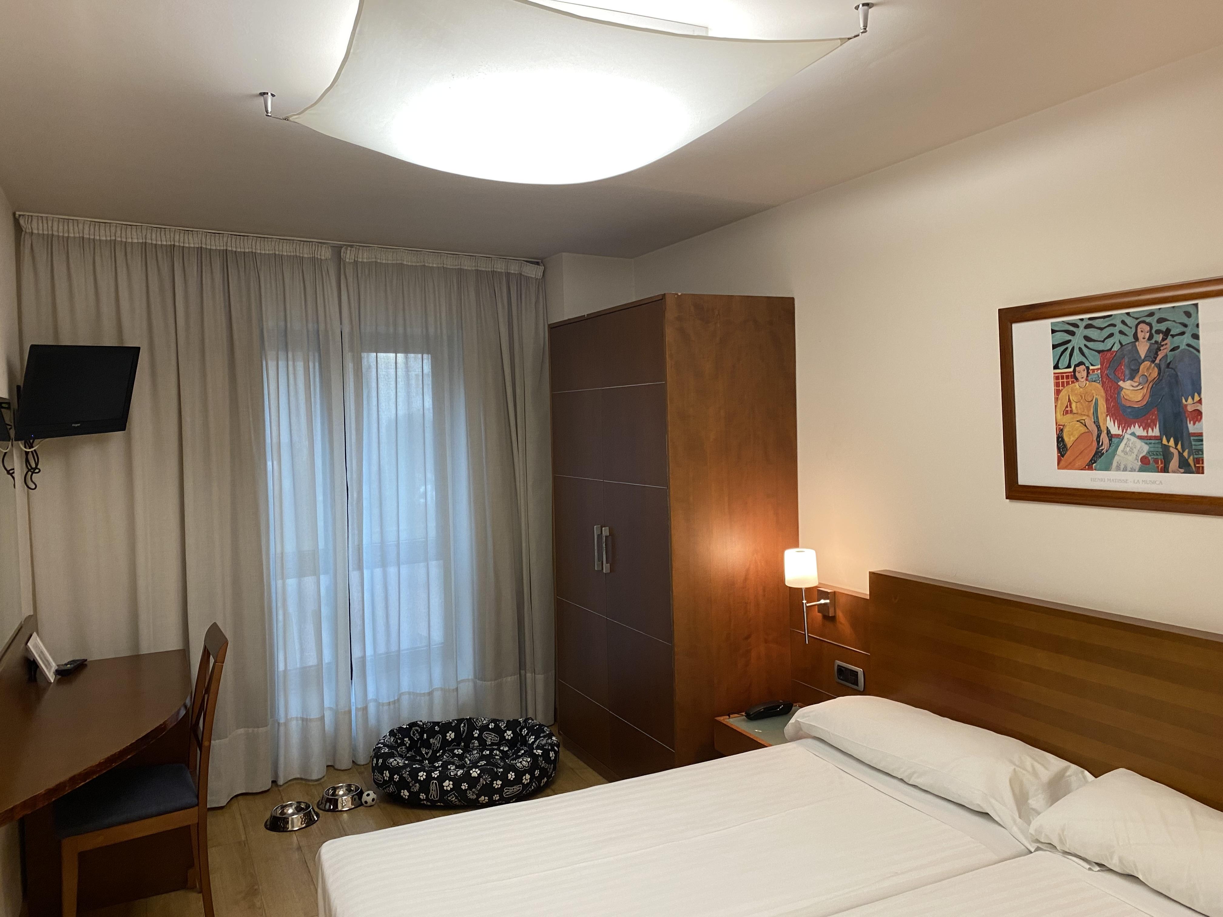 Duerming Longoria Plaza Hotel 奥维耶多 外观 照片