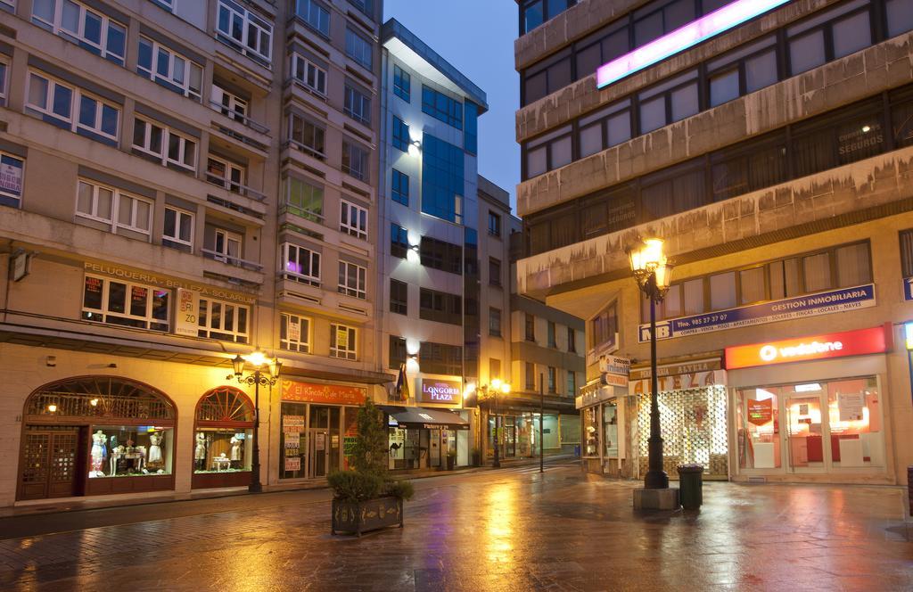 Duerming Longoria Plaza Hotel 奥维耶多 外观 照片