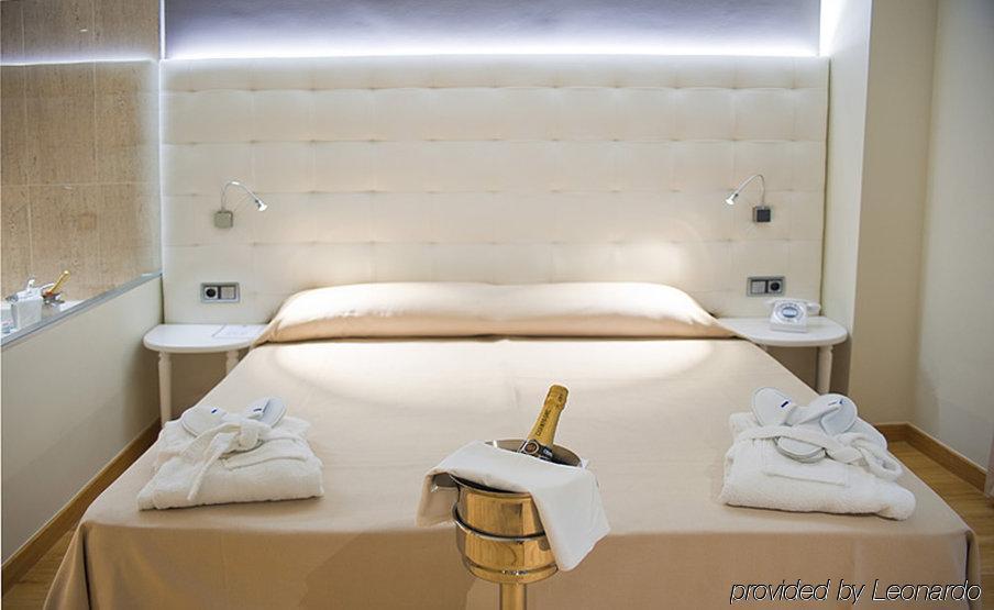 Duerming Longoria Plaza Hotel 奥维耶多 客房 照片