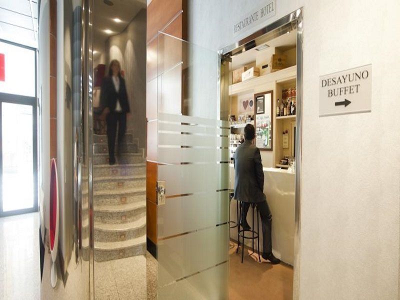Duerming Longoria Plaza Hotel 奥维耶多 外观 照片