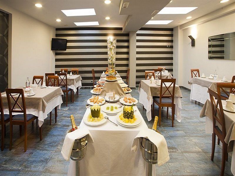 Duerming Longoria Plaza Hotel 奥维耶多 外观 照片
